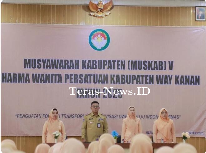 Sekda Machiavelli HT buka MUSKAB ke- V DWP di Gedung Serba Guna Pusiban Pemerintah Kabupaten Way Kanan